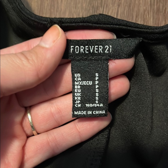 Forever 21 Black V-Neck Wrap Blouse - Picture 2 of 3